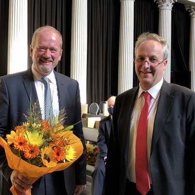 Der frischgewählte Potsdamer Generalsuperintendent Kristóf Balínt (links) und Bischof Christian Stäblein, Foto: EKBO